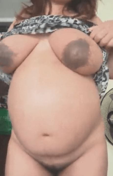 شرموطة حامل مربربة عاوز زبر كبير يدلعها سكس عربي