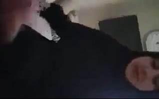سكس محلي جديد فضيحة محجبة تمص وترضع الزب